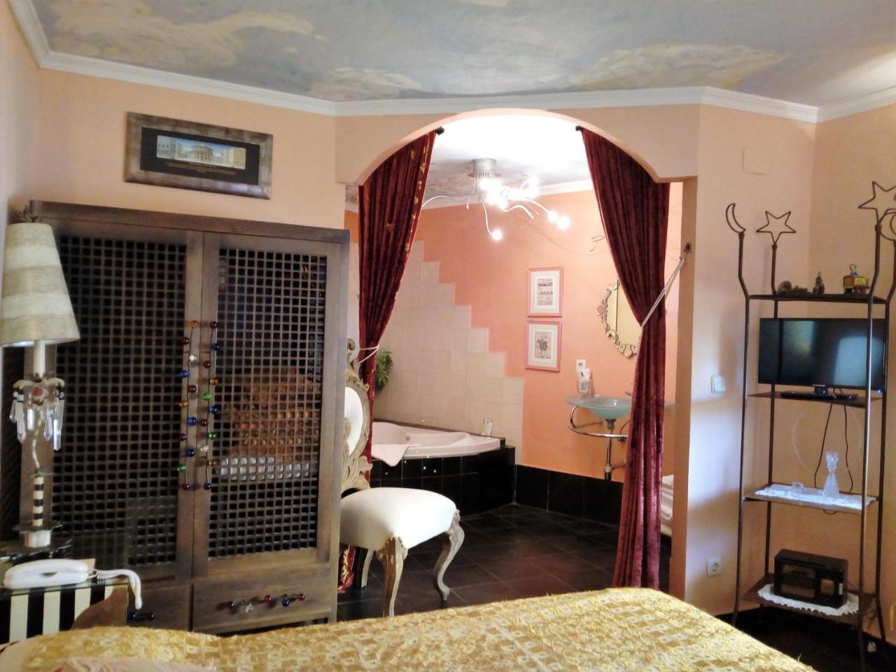 Hotel Utopía Benalup-Casas Viejas Buitenkant foto