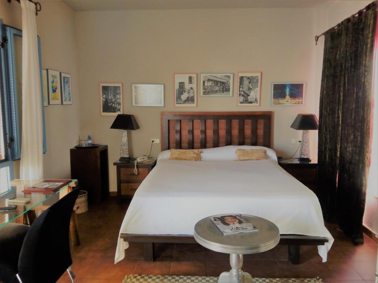 Hotel Utopía Benalup-Casas Viejas Buitenkant foto