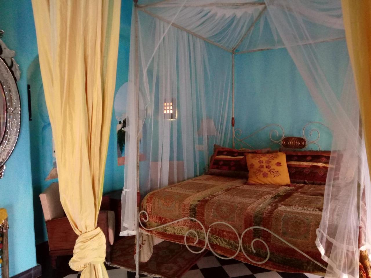 Hotel Utopía Benalup-Casas Viejas Buitenkant foto